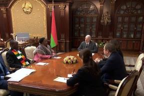 Лукашенко снова перешел на трехдневку