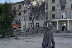 Война, 2 марта. Атака на порт Новороссийска: повреждены военные корабли, системы ПВО и нефтяной терминал. РФ ударила по гражданскому поезду в Днепропетровской области