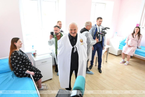 «Александр Григорьевич, вы на 100% правы!» Как чиновники изобрели идеальный ответ на любую реплику Лукашенко